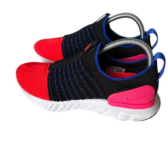Women's Nike React Phantom Run FK 2 Flyknit Hyper Pink Crimson Black 8.5 - Picture 1 of 5